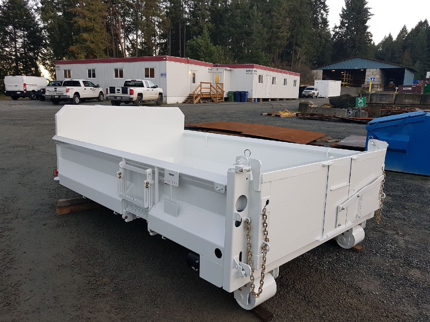 Custom Dump Body Roll Off California - SCS Manufacturing Inc.